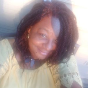 Meet your Posher, Karine